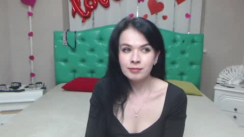 JasmineKouch online show from April 8, 6:11 pm