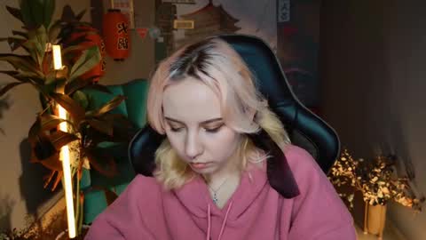 Jasmine online show from March 9, 8:18 am