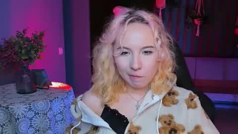 Jasmine online show from February 23, 2:14 pm