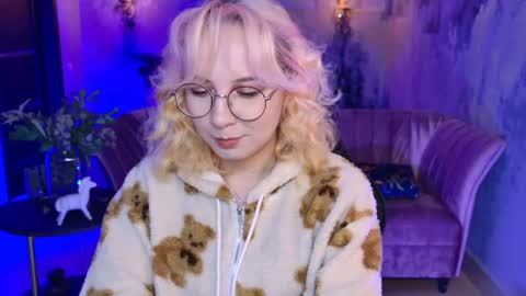 Jasmine online show from February 18, 5:20 am