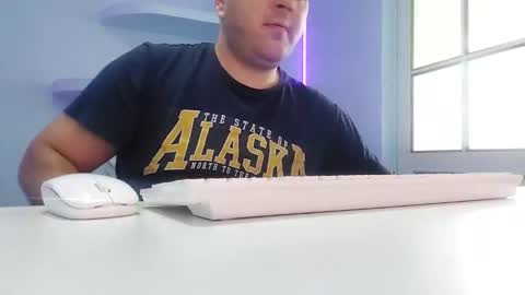 Snapshot of jasonjacks8 chatting on September 18, 9:02 am JasonJacks online show from September 18, 9:02 am