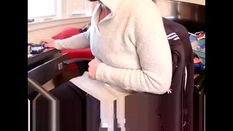 jasperh98 online show from November 6, 8:34 pm