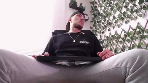 JKing  online show from February 17, 4:17 pm