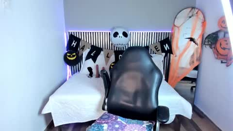 J A S S O N  online show from October 30, 3:12 pm