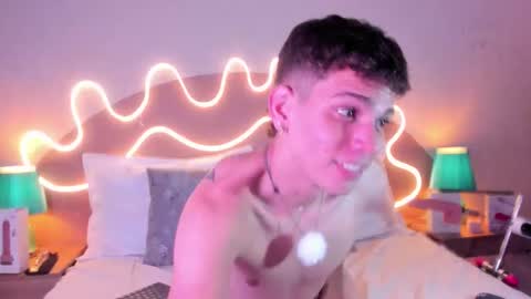 J A S S O N  online show from September 27, 8:17 pm