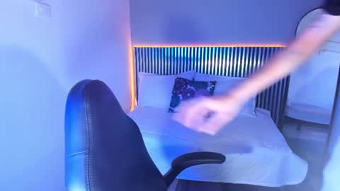 J A S S O N  online show from November 2, 1:33 pm