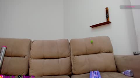 dani and javi online show from October 2, 2:21 am