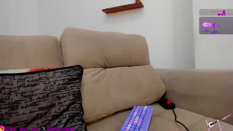 dani and javi online show from September 25, 2:18 am