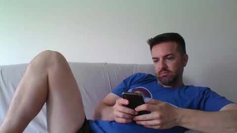 Snapshot of javiergtomas chatting on September 16, 12:51 pm Thomas online show from September 16, 12:51 pm