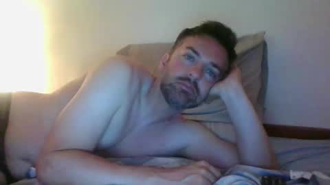 Snapshot of javiergtomas chatting on September 21, 6:45 pm Thomas online show from September 21, 6:45 pm