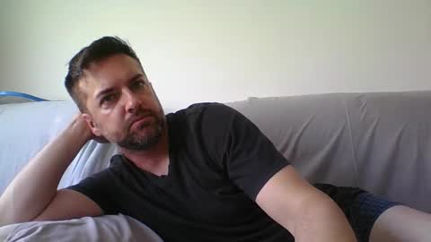 Snapshot of javiergtomas chatting on September 14, 10:27 am Thomas online show from September 14, 10:27 am