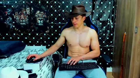 Javier online show from May 18, 4:07 am