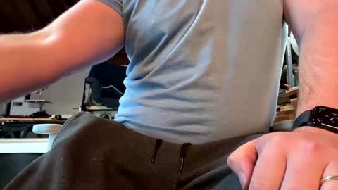 Jaws  online show from October 19, 8:57 pm