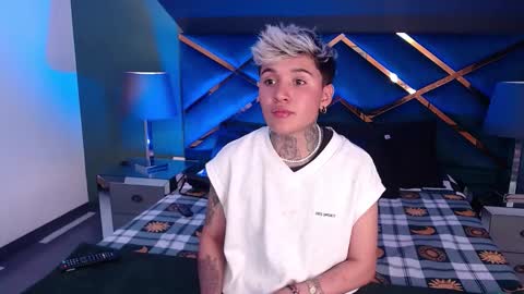 JAX online show from December 17, 5:36 am