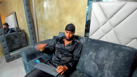 jay jhonson online show from December 22, 3:46 am