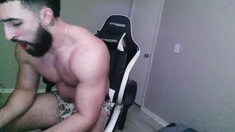 Snapshot of jay_slayz chatting on October 15, 4:38 am jay_slayz online show from October 15, 4:38 am