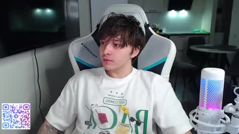 Jayce online show from June 3, 11:21 pm