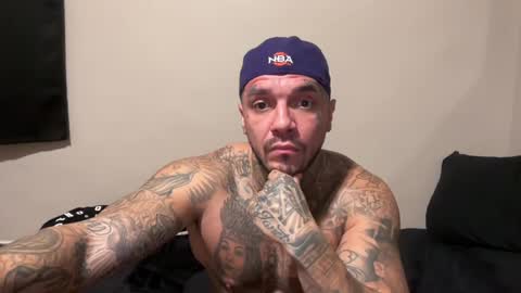 jayjaythebutcher23 online show from August 1, 7:59 pm