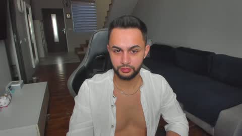 Snapshot of jaysson18 chatting on January 29, 11:30 am Jaysson online show from January 29, 11:30 am