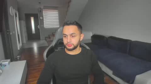 Snapshot of jaysson18 chatting on January 31, 11:03 am Jaysson online show from January 31, 11:03 am