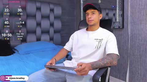 jaze_bradley online show from November 8, 11:57 am