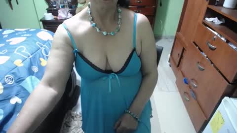 jazmim online show from February 9, 11:36 am