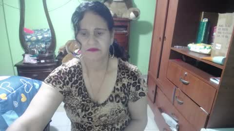 jazmim online show from February 20, 10:48 am