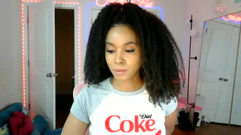 Jazmine Fox online show from June 17, 6:46 pm