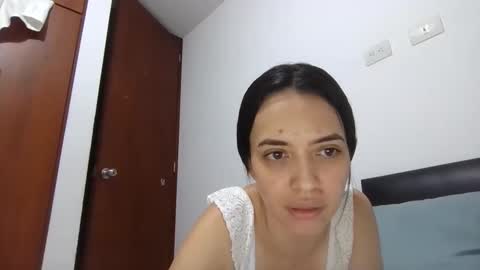 Snapshot of jazminojeda chatting on October 17, 5:55 am jazminojeda online show from October 17, 5:55 am