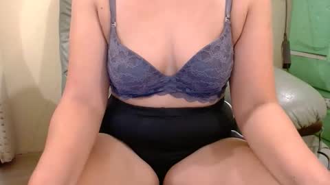 jazzy678923 online show from November 28, 1:35 am