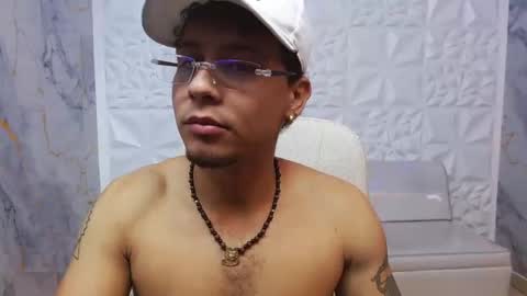jbarto_ online show from June 2, 3:08 am