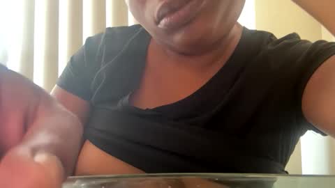 JCCaramelbarbie online show from December 5, 4:38 pm