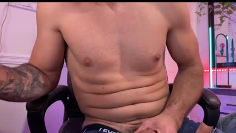 JcMax305 online show from January 14, 9:12 pm