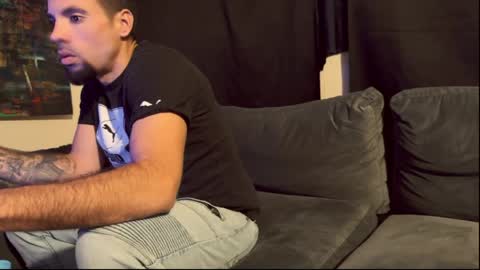 JcMax305 online show from April 18, 11:45 am