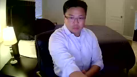 jcmelbow323 online show from October 18, 10:58 pm