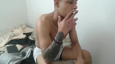 Snapshot of jeampier_sexy chatting on December 25, 7:02 pm jeampier_sexy online show from December 25, 7:02 pm