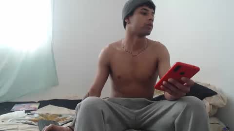 Snapshot of jeampier_sexy chatting on January 26, 10:02 pm jeampier_sexy online show from January 26, 10:02 pm