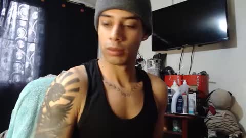 jeampier_sexy online show from April 15, 4:43 pm