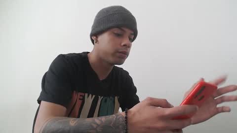 Snapshot of jeampier_sexy chatting on February 10, 9:47 pm jeampier_sexy online show from February 10, 9:47 pm