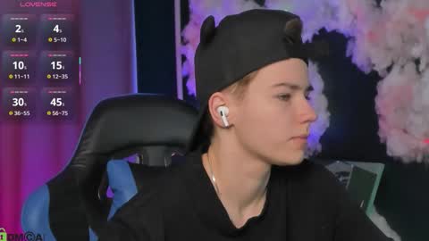 jean_wilsons online show from December 16, 11:38 am