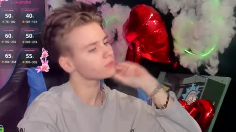 jean_wilsons online show from February 15, 11:20 am