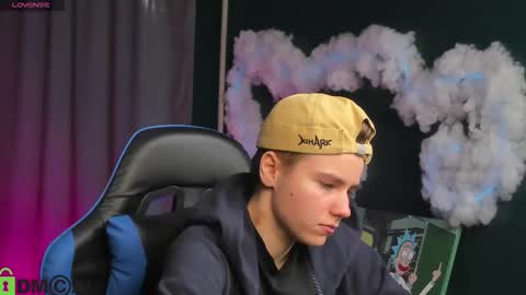 jean_wilsons online show from September 29, 11:20 am