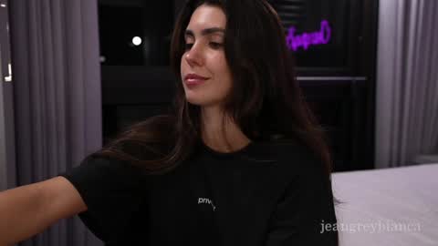 Bianca online show from October 7, 8:05 pm