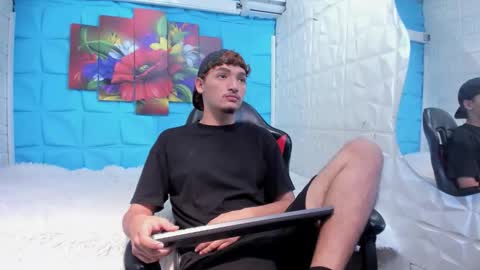 Juan Tompson online show from February 10, 7:06 pm