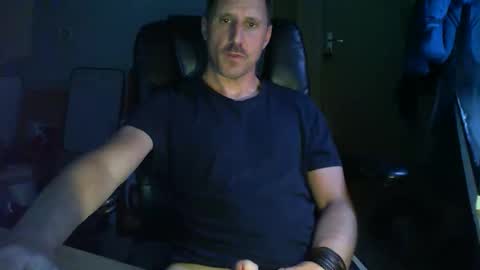 Snapshot of jef74700 chatting on September 18, 3:43 am Jrme online show from September 18, 3:43 am