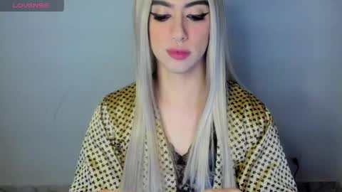  ashley   online show from April 1, 8:37 am