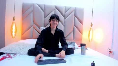 JeffBellfort online show from December 16, 8:48 pm