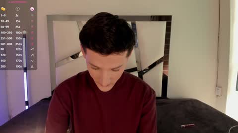 jei_7m online show from December 11, 6:42 pm