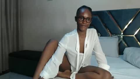 Snapshot of jemimaaam chatting on February 24, 10:37 am Jemmi online show from February 24, 10:37 am