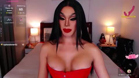 Queen Jenifer online show from September 21, 4:05 am